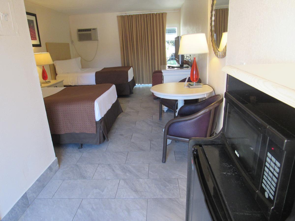 Sea Banks Motor Inn Myrtle Beach Buitenkant foto